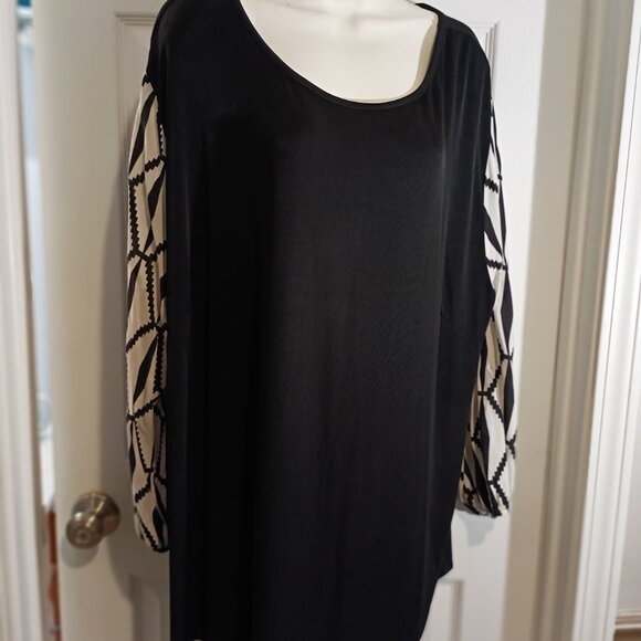 Mimx Black and White Dressy Top  Size 3x - Picture 1 of 5